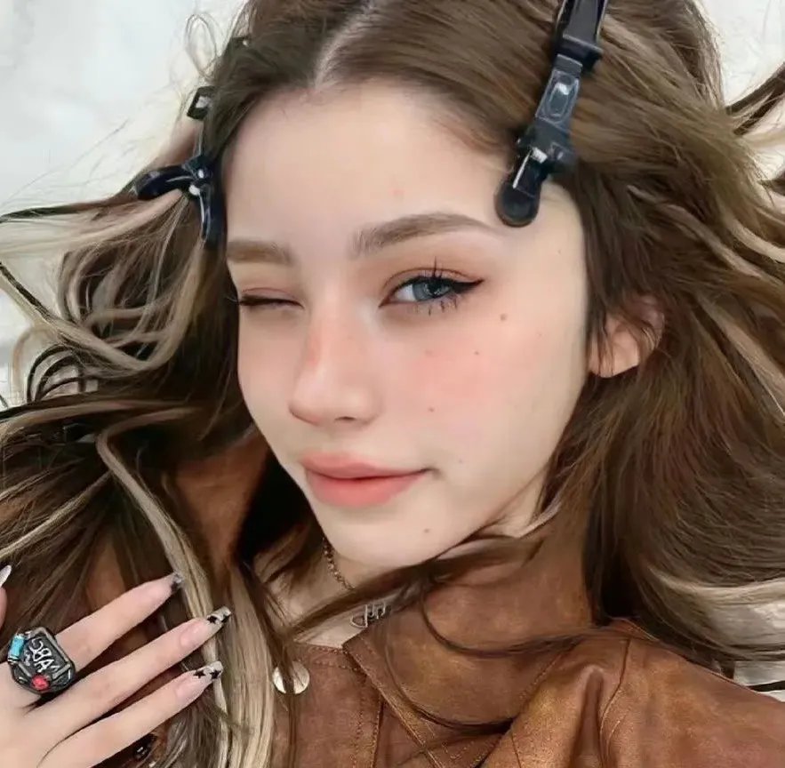 我们是共产主义省略号